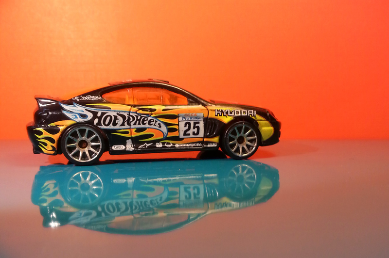 Illustration for article titled Best of Live and Let Die-Cast! (Twitter & A Photography Contest!)